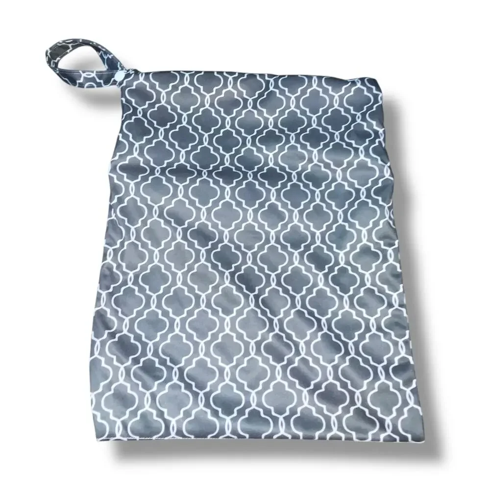 Noras Nursery Gray Wet Bag Diaper Laundry Double Zip Stroller Pouch 11x15 Gift